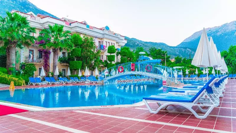 Отель Yel Holiday Resort   All Inclusive