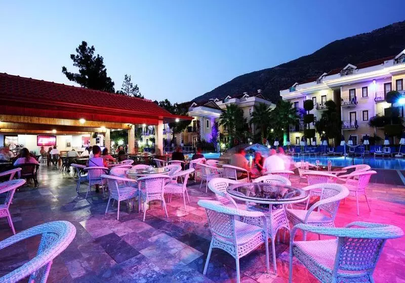 Отель Yel Holiday Resort   All Inclusive