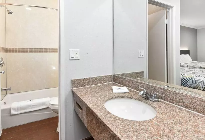 Motel 6anaheim, Ca  Convention Center