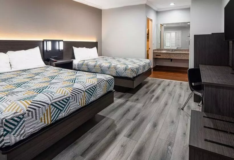 Motel 6anaheim, Ca  Convention Center