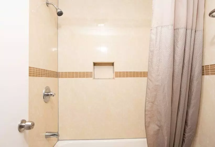 Motel 6anaheim, Ca  Convention Center