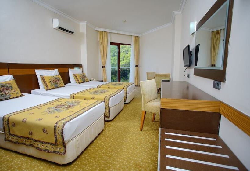 Perre La Mer Hotel Resort & Spa