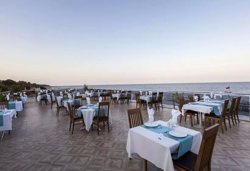 Perre La Mer Hotel Resort & Spa