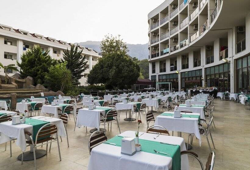 Perre La Mer Hotel Resort & Spa