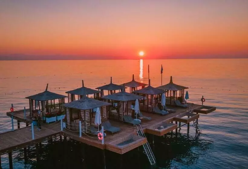 호텔 Corendon Playa Kemer