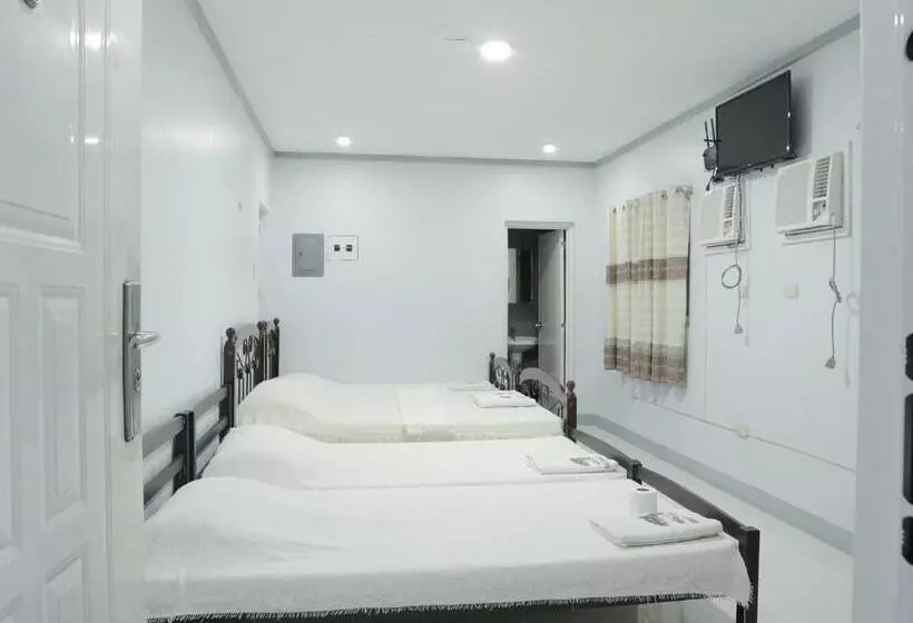 ホテル Reddoorz At Guimod Transient House Ilocos Sur