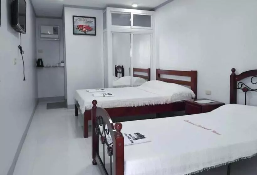 ホテル Reddoorz At Guimod Transient House Ilocos Sur