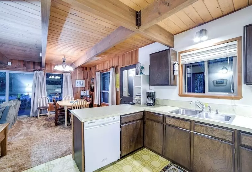 27gs Bbq Pets Ok Wifi Sleeps 8
