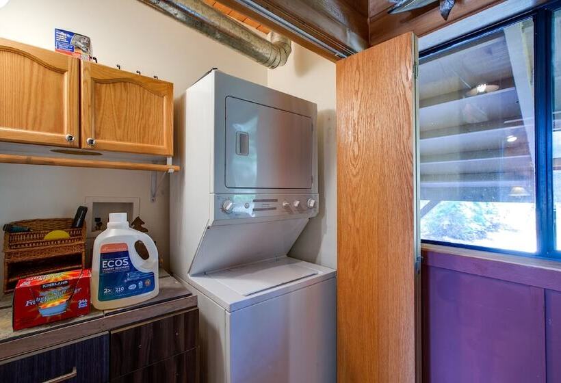 44mbr   Hot Tub  Pets Ok   Wifi   Bbq   Sleeps 6