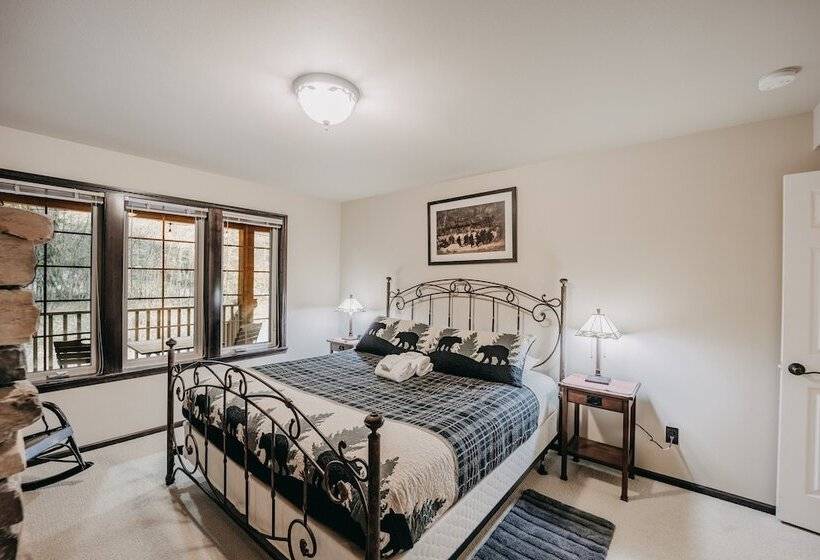 89gs   Hot Tub   Pets Ok   Wifi   Sleeps 4