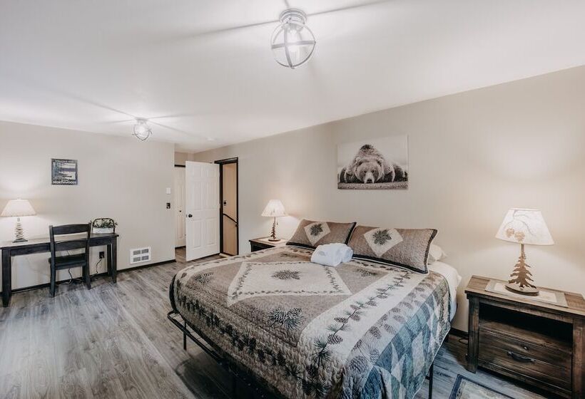 89gs   Hot Tub   Pets Ok   Wifi   Sleeps 4