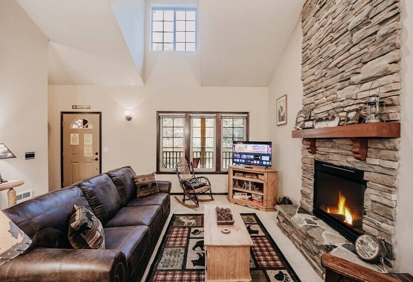 89gs   Hot Tub   Pets Ok   Wifi   Sleeps 4