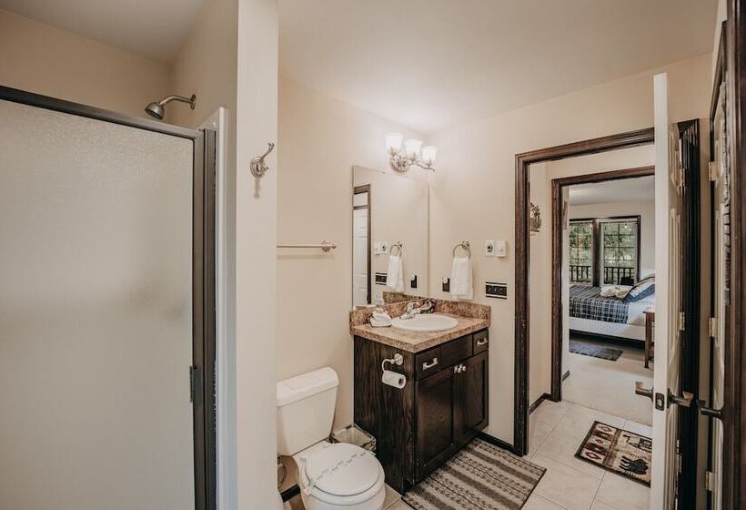 89gs   Hot Tub   Pets Ok   Wifi   Sleeps 4