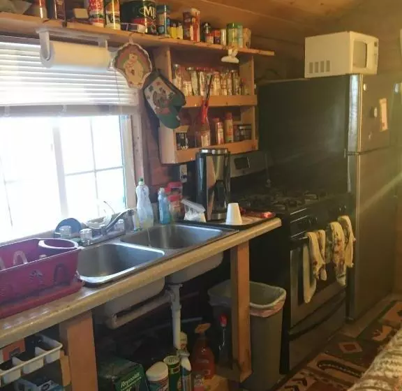 Aamiaismajoitus (B&B) Alaska Log Cabins On The Pond