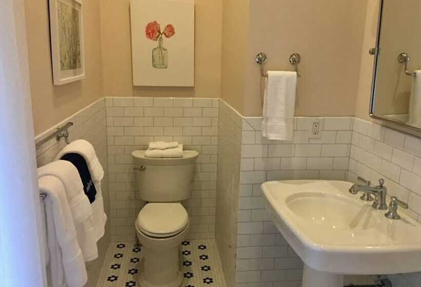 住宿加早餐  Ashford Acres Inn