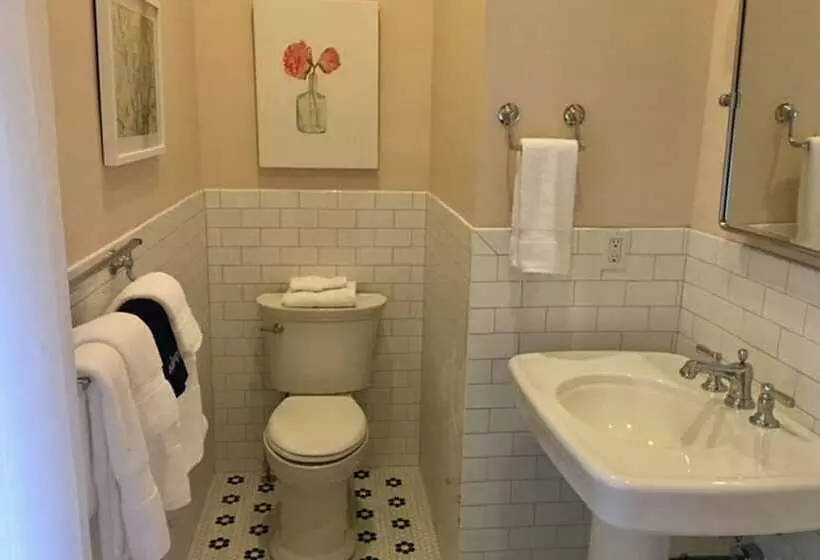 ベッドアンドブレックファースト Ashford Acres Inn