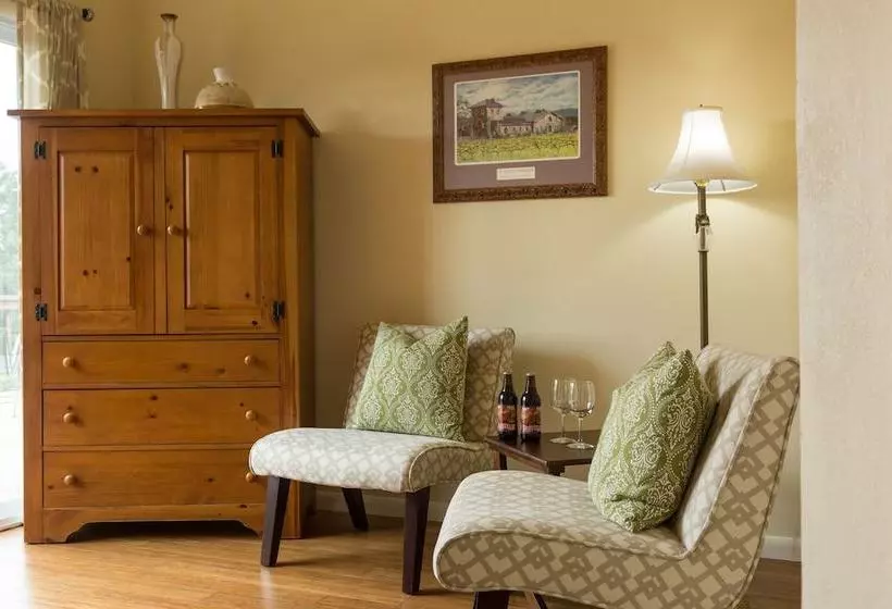 Aamiaismajoitus (B&B) Cedar Crest Lodge