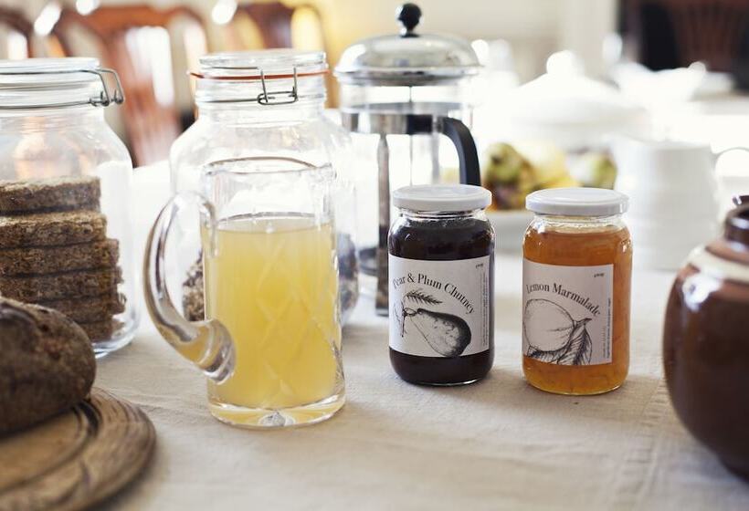 مبيت وإفطار Huntington Court