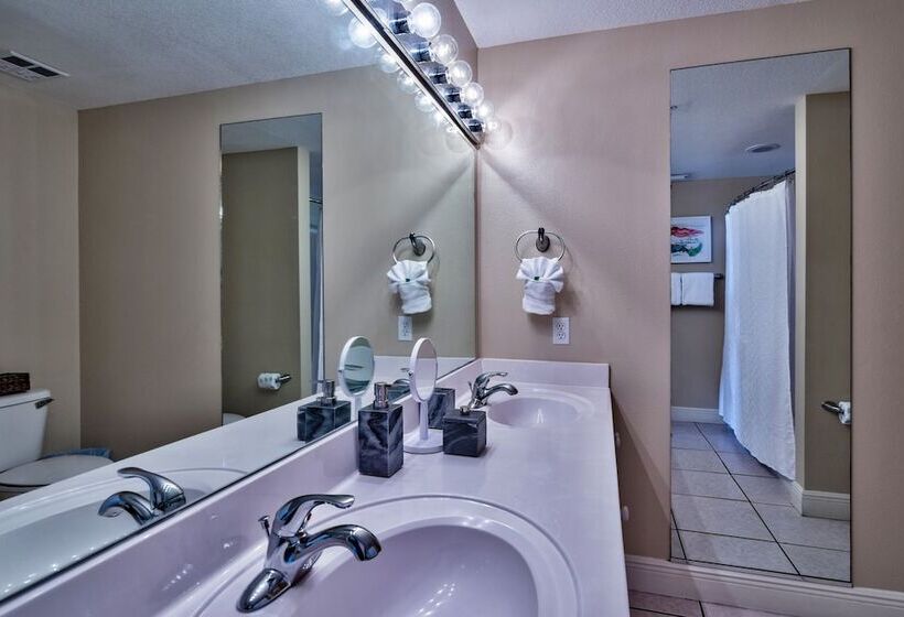 ホテル Celadon: Unit 102 By Forehand Rentals