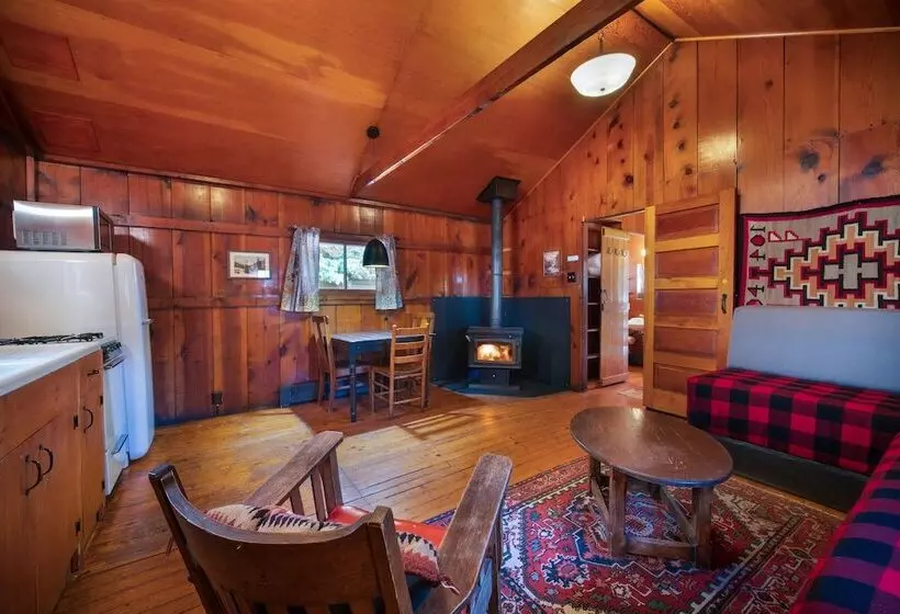 Hotelli Corkins Lodge