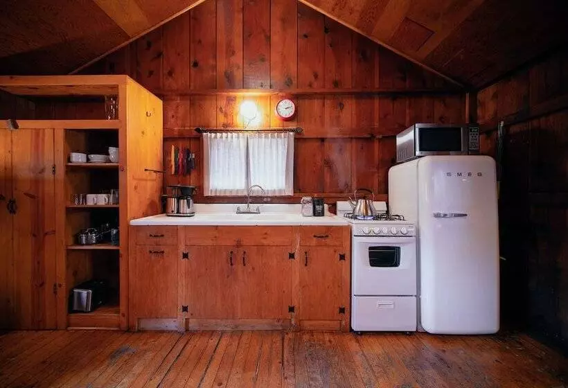 Hotelli Corkins Lodge