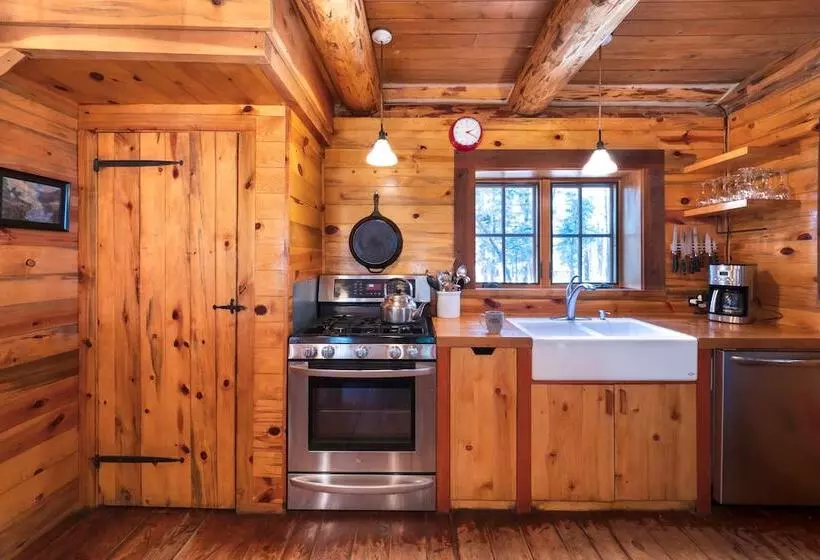 Hotelli Corkins Lodge