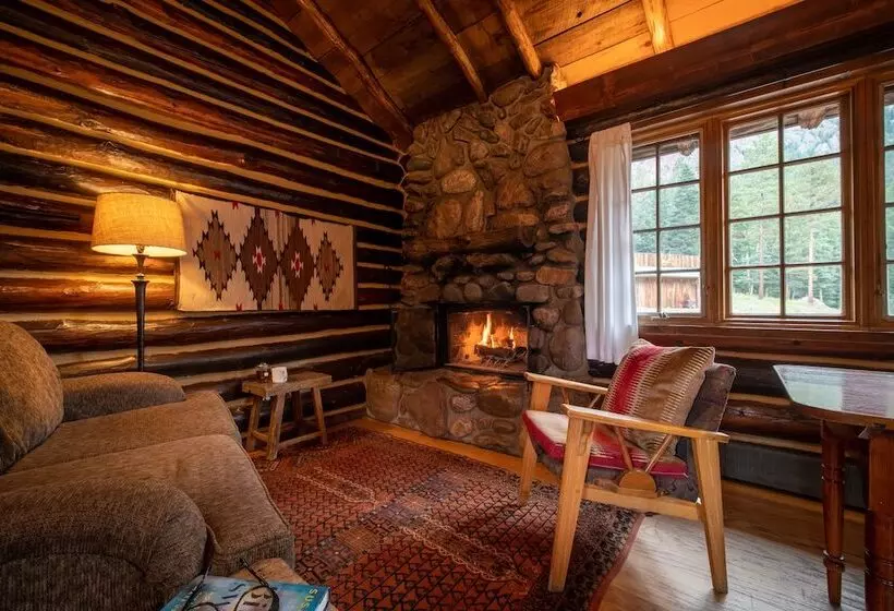 Hotelli Corkins Lodge