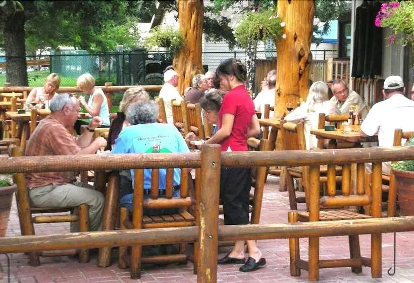 Hotelli Imperial River Co