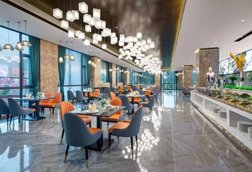 Hotelli Ramada By Wyndham Yingshan Jiulongwan Resort