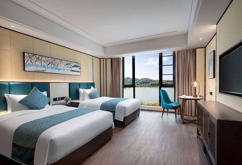 בית מלון כפרי Ramada By Wyndham Yingshan Jiulongwan Resort