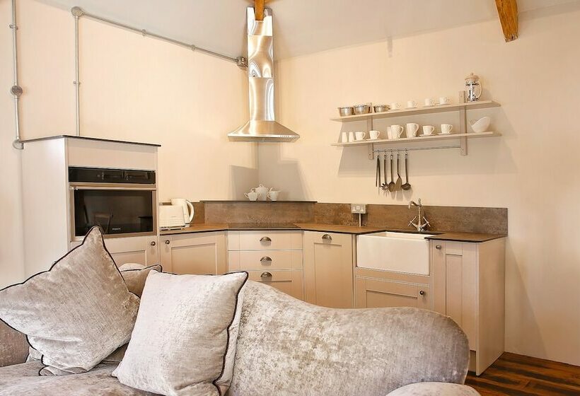 膳宿费 The Apple Store At Gileston Manor