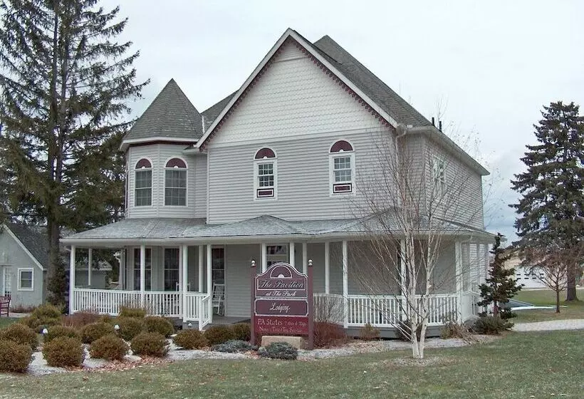 Majatalo The Pavilion At The Park