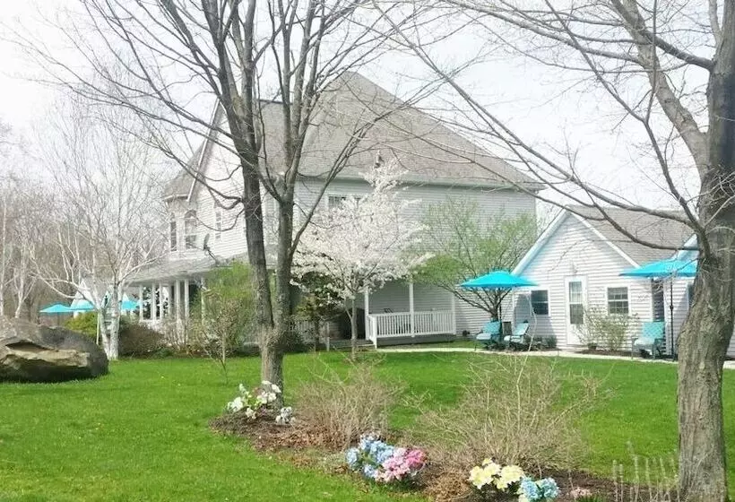 Majatalo The Pavilion At The Park