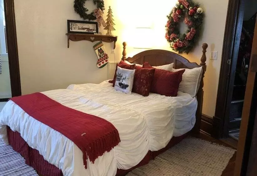 Taylor Made Bed And Breakfast