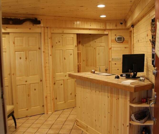 Wisconsin Aire Motel