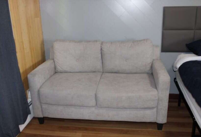 Wisconsin Aire Motel