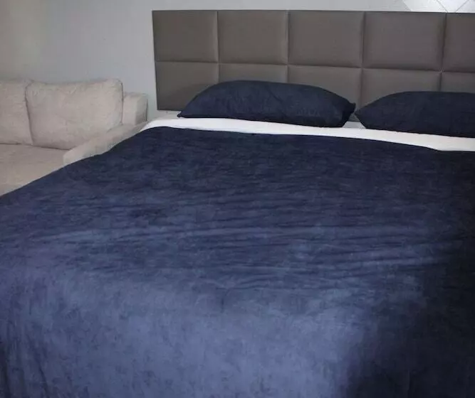 Wisconsin Aire Motel