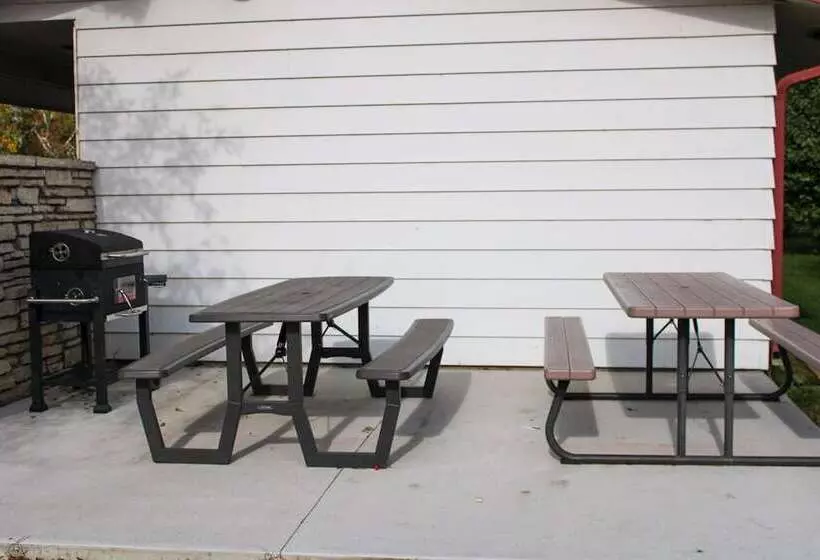 Wisconsin Aire Motel