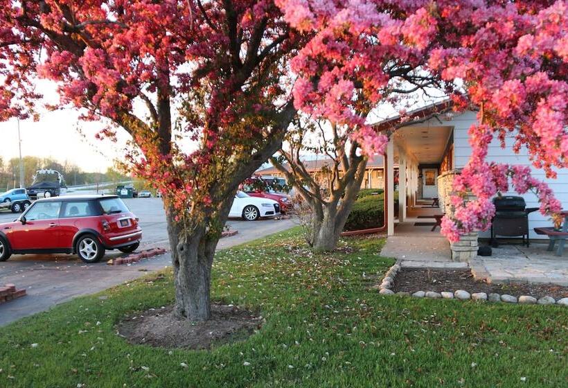 Wisconsin Aire Motel