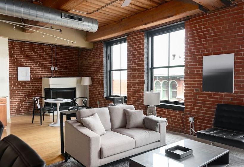 Bogen Spacious Dt Apts With Gym By Zencity