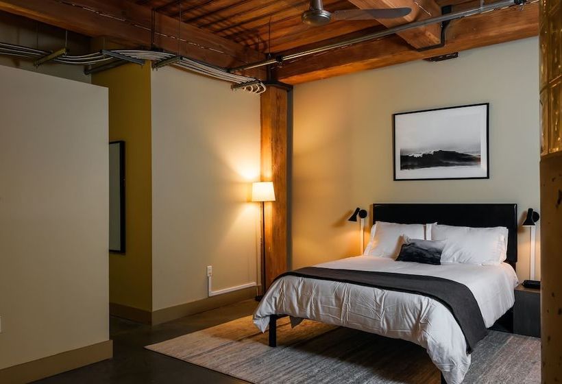 Bogen Spacious Dt Apts With Gym By Zencity