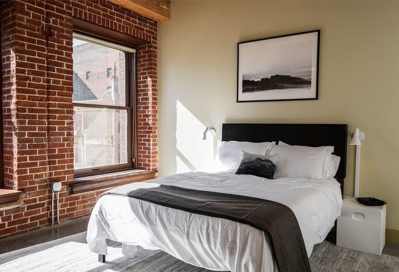 Bogen Spacious Dt Apts With Gym By Zencity