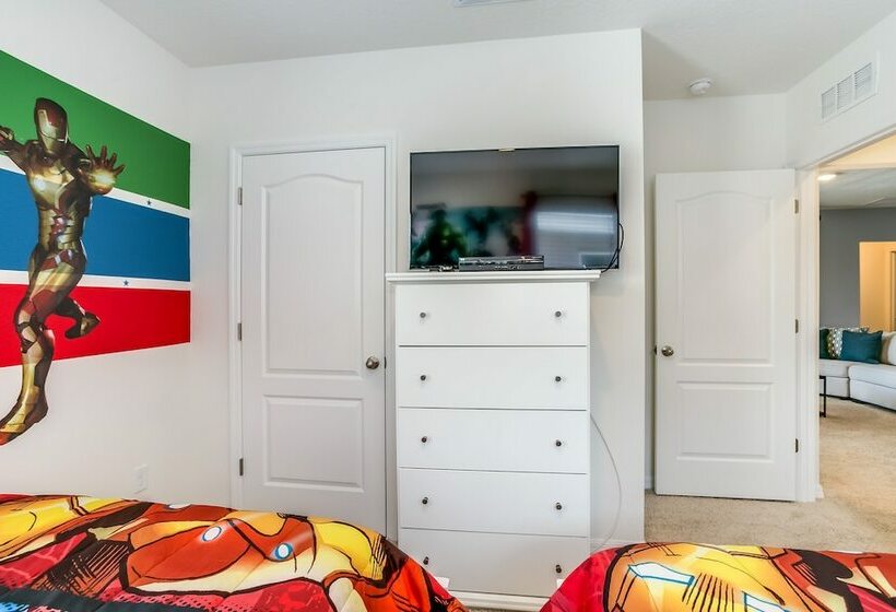 Exceptional 5 Bed 4,5 Ba Villa Gamerm