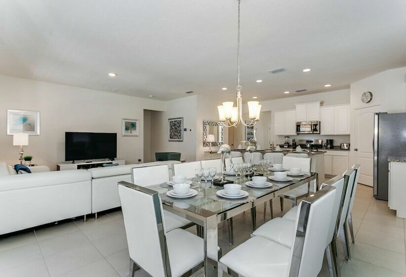 Exceptional 5 Bed 4,5 Ba Villa Gamerm