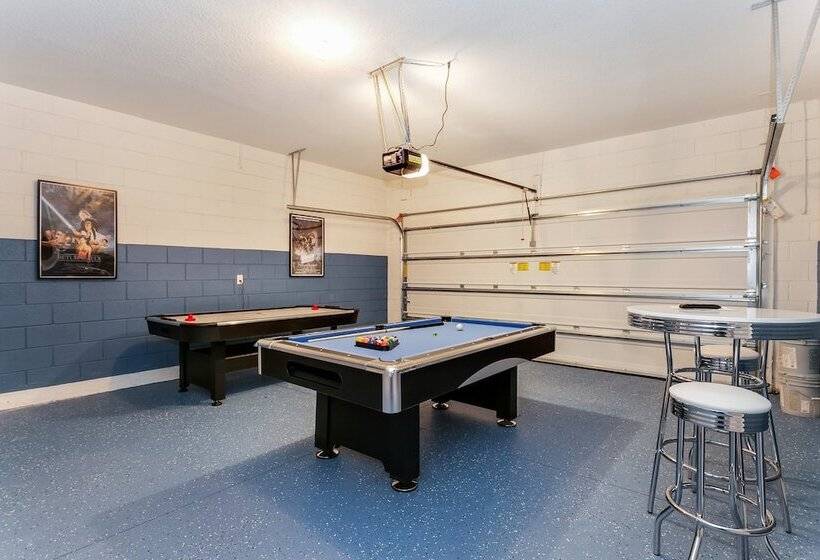 Exceptional 5 Bed 4,5 Ba Villa Gamerm