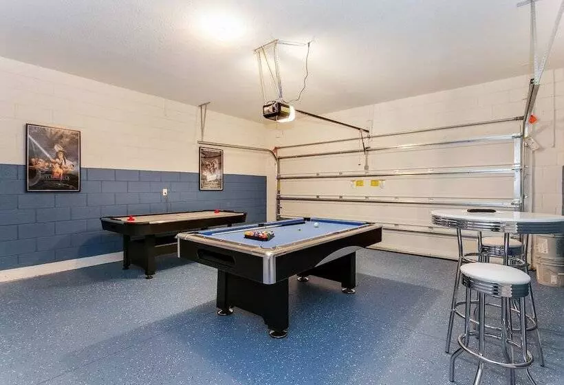 Exceptional 5 Bed 4,5 Ba Villa Gamerm