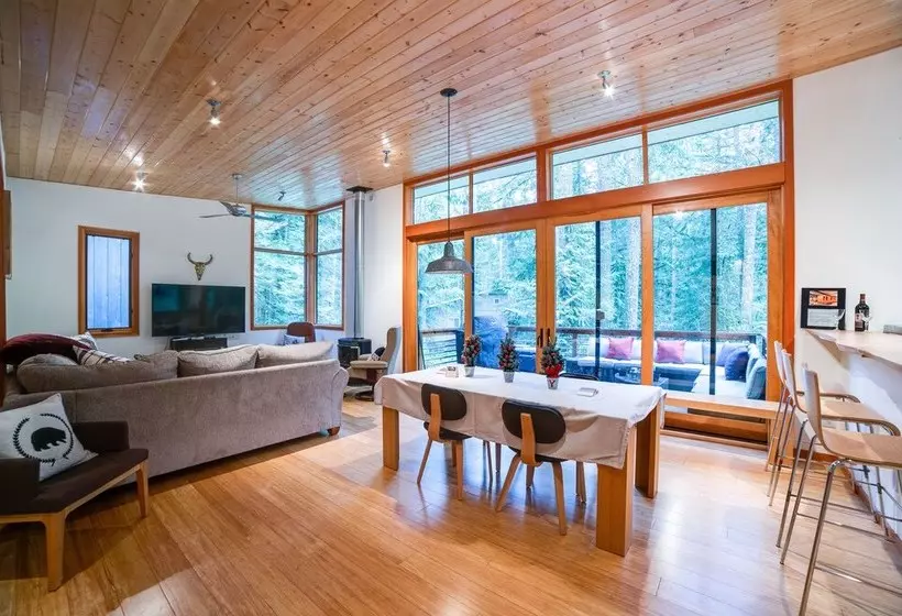 Mt. Baker Lodging Cabin 42 – Pets Ok, Wifi, Sleeps 4! By Mbl