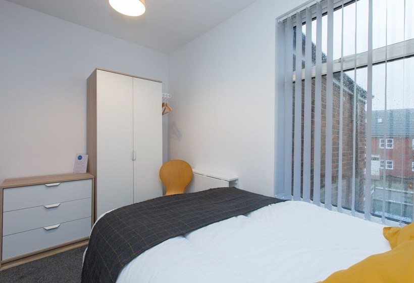 بنسيون Crewe Rooms @ Samuel Street Crewe