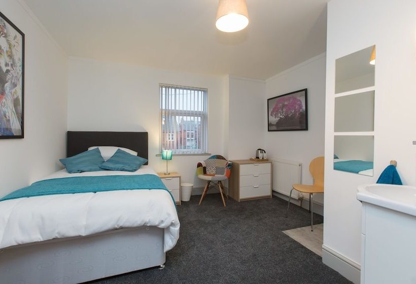 بنسيون Crewe Rooms @ Samuel Street Crewe