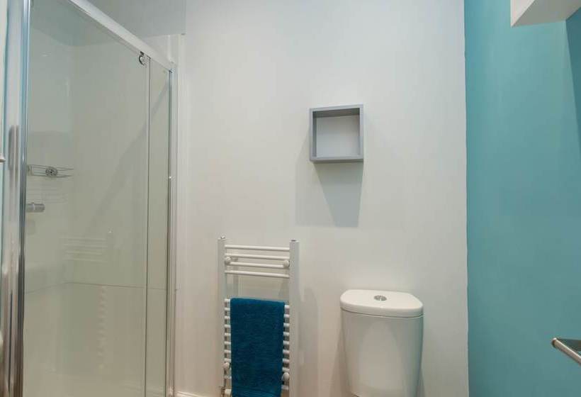 بنسيون Crewe Rooms @ Samuel Street Crewe